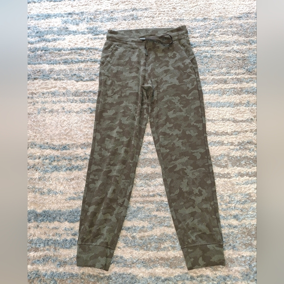 Lululemon Athletica Ready to Rulu Joggers Womens 6 Camo Dark Olive Green - Picture 9 of 10